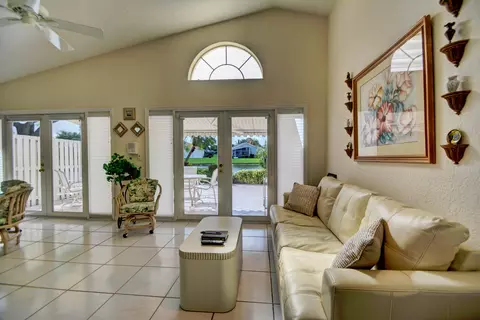 6364 Reflection Point Cir, Boynton Beach, FL 33437 photo 9