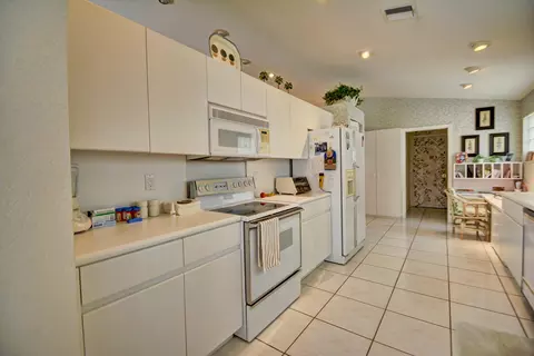 6364 Reflection Point Cir, Boynton Beach, FL 33437 photo 13