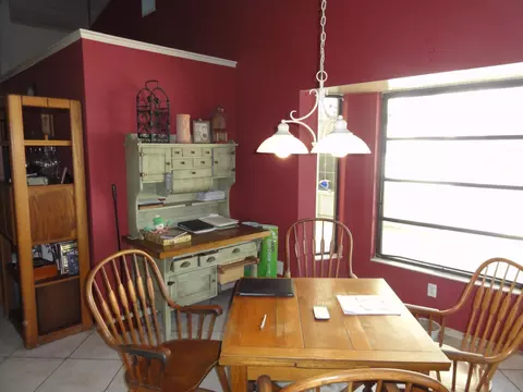 710 Laura Ln, Jupiter, FL 33458 photo 6