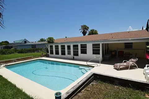 1663 NE 24th St, Jensen Beach, FL 34957 photo 23