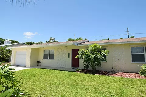 1663 NE 24th St, Jensen Beach, FL 34957 photo 27