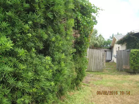 1787 SE Monroe St, Stuart, FL 34997 photo 6