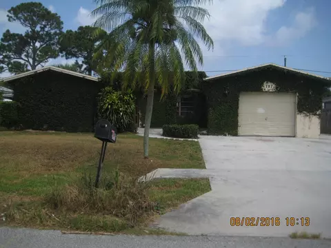 1787 SE Monroe St, Stuart, FL 34997 photo 1