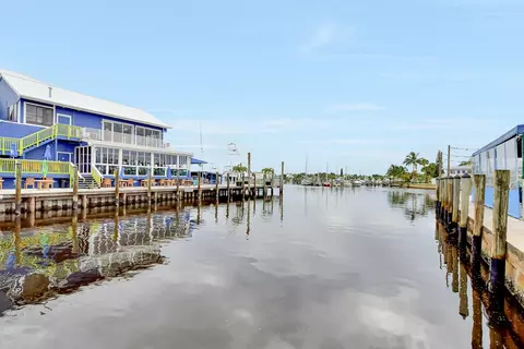 5892 SE Collins Ave, Stuart, FL 34997 photo 33
