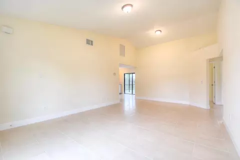 5892 SE Collins Ave, Stuart, FL 34997 photo 4