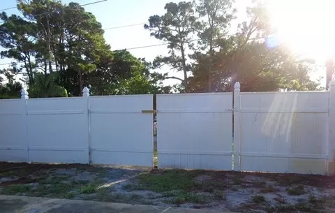 3274 SE Jefferson St, Stuart, FL 34997 photo 2
