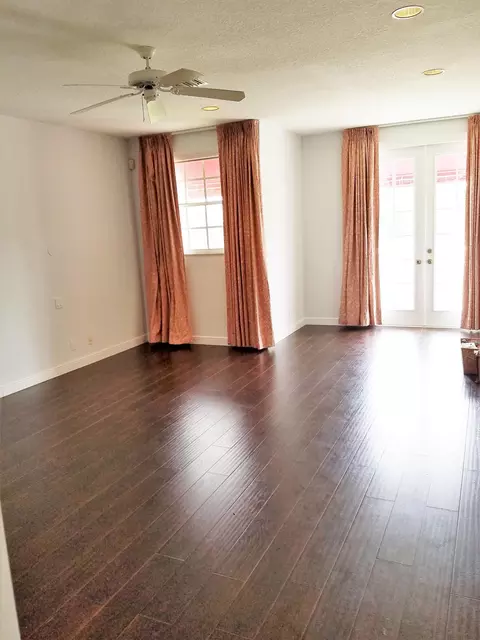 360 E Royal Palm Rd, Boca Raton, FL 33432 photo 11