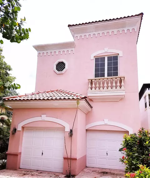 360 E Royal Palm Rd, Boca Raton, FL 33432 photo 1