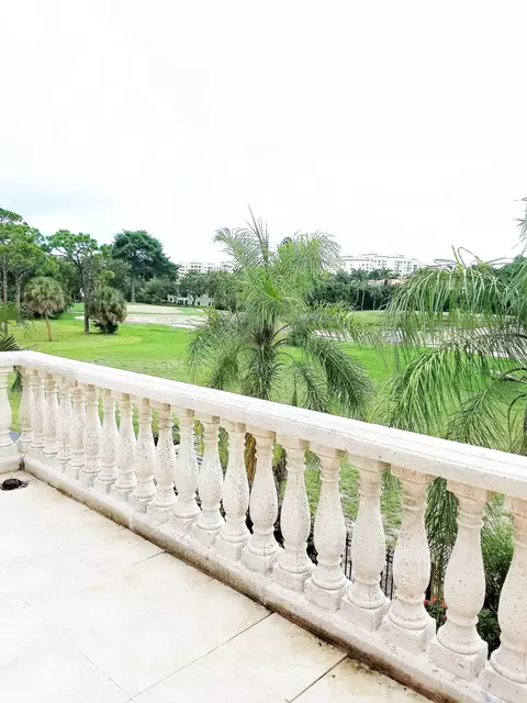 360 E Royal Palm Rd, Boca Raton, FL 33432 photo 18