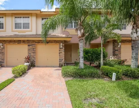 5314 SE Moseley Dr, Stuart, FL 34997 photo 2