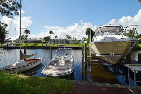 1889 NW Pine Tree Way, Stuart, FL 34994 photo 4
