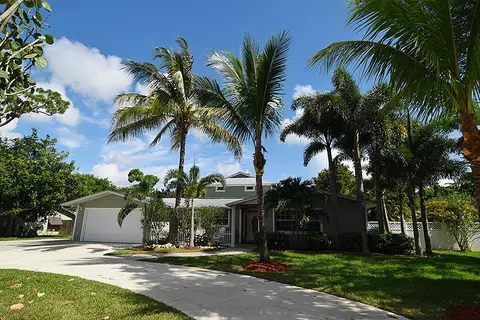 1889 NW Pine Tree Way, Stuart, FL 34994 photo 2