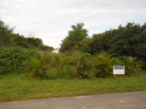 5725 SE Rosemont Ave, Stuart, FL 34997 photo 2