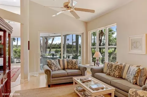 6930 SE Lakeview Ter, Stuart, FL 34996 photo 5