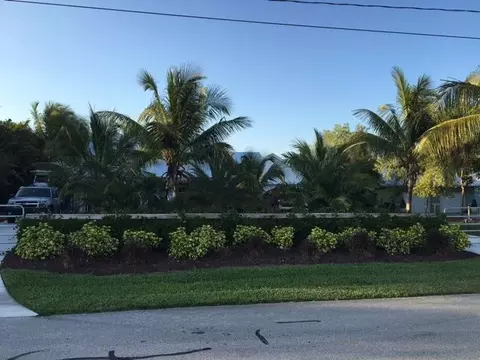 5477 SE Major Way, Stuart, FL 34997 photo 2