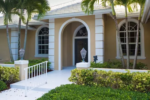 82 SE Harbor Point Dr, Stuart, FL 34996 photo 3