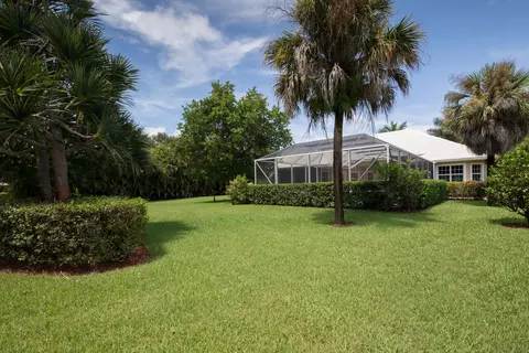 82 SE Harbor Point Dr, Stuart, FL 34996 photo 25