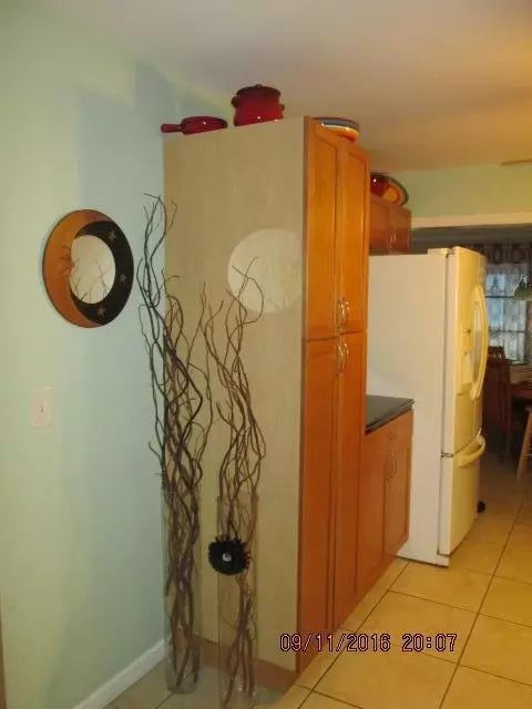 414 SE Fini Dr, Stuart, FL 34996 photo 9