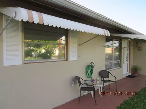 414 SE Fini Dr, Stuart, FL 34996 photo 2