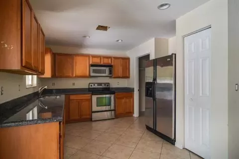 5411 SE Graham Dr, Stuart, FL 34997 photo 8