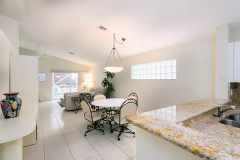 9727 Arbor View Dr N, Boynton Beach, FL 33437 photo 11