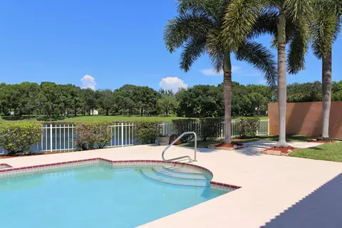 104 Hampton Cir, Jupiter, FL 33458 photo 22