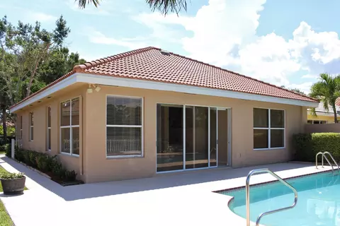 104 Hampton Cir, Jupiter, FL 33458 photo 23