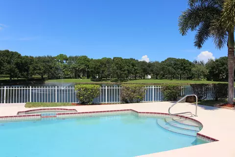 104 Hampton Cir, Jupiter, FL 33458 photo 21