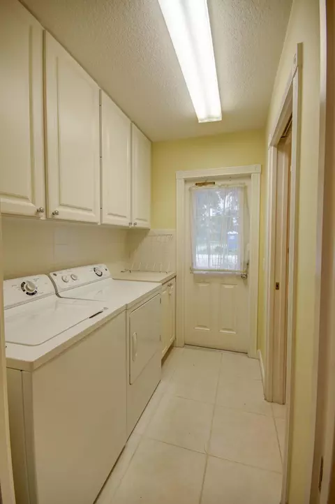 2841 E Community Dr, Jupiter, FL 33458 photo 6