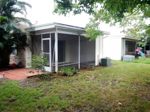 119 Arrowhead Cir, Jupiter, FL 33458 photo 5