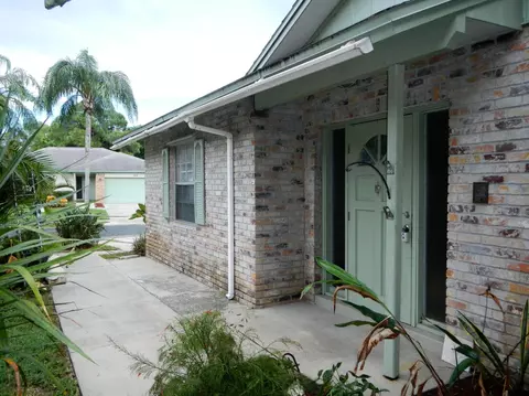 119 Arrowhead Cir, Jupiter, FL 33458 photo 2