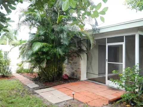 119 Arrowhead Cir, Jupiter, FL 33458 photo 4