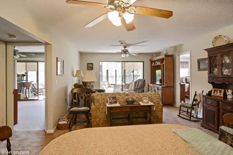 1250 SE Parkview Pl #C-2, Stuart, FL 34994 photo 3