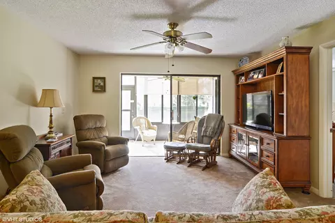 1250 SE Parkview Pl #C-2, Stuart, FL 34994 photo 2