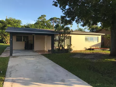 2903 SE Bamboo St, Stuart, FL 34997 photo 1