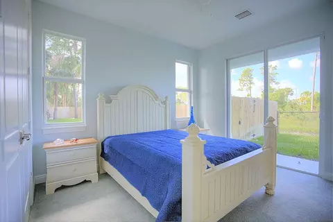 999 SE Buttonwood Cir, Stuart, FL 34997 photo 17