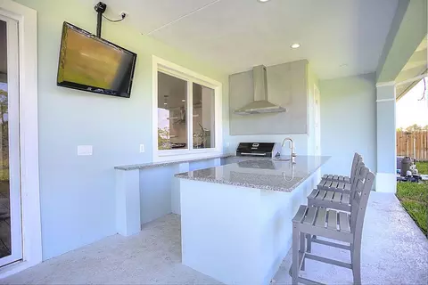 999 SE Buttonwood Cir, Stuart, FL 34997 photo 22