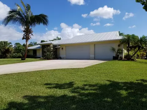 1420 SW Belgrave Ter, Stuart, FL 34997 photo 3