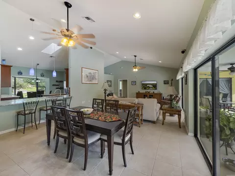 1420 SW Belgrave Ter, Stuart, FL 34997 photo 11