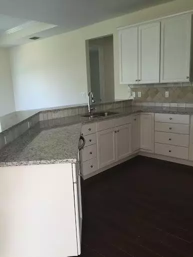 5324 SW Viola Ct, Stuart, FL 34997 photo 2