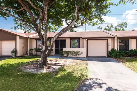 5292 Breadfruit Cir, Delray Beach, FL 33484 photo 2