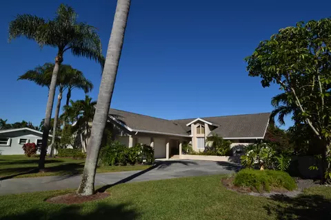 1525 NW Pine Lake Dr, Stuart, FL 34994 photo 3