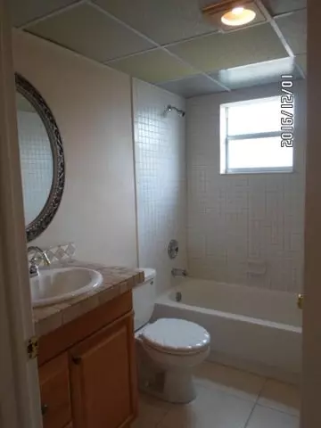 223 Normandy E, Delray Beach, FL 33484 photo 7
