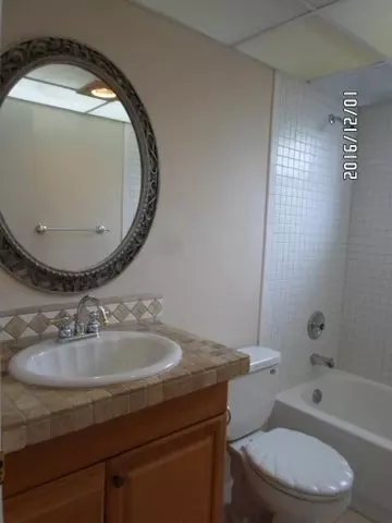 223 Normandy E, Delray Beach, FL 33484 photo 18
