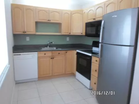 223 Normandy E, Delray Beach, FL 33484 photo 3