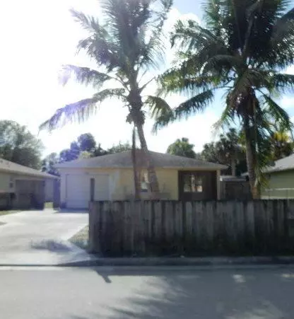 6830 4th St, Jupiter, FL 33458 photo 1
