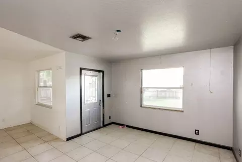 6830 4th St, Jupiter, FL 33458 photo 5