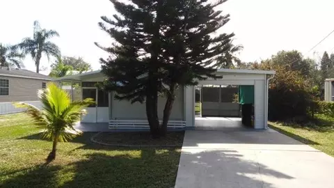 1734 SW College St, Stuart, FL 34997 photo 1