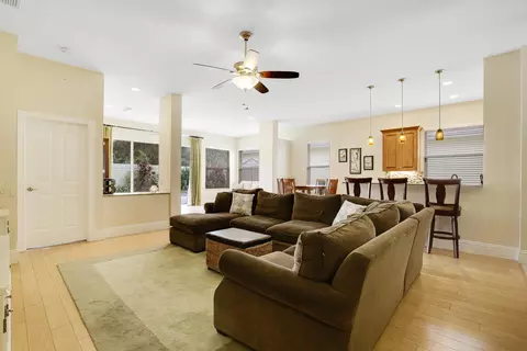 106 S Hampton Dr, Jupiter, FL 33458 photo 3