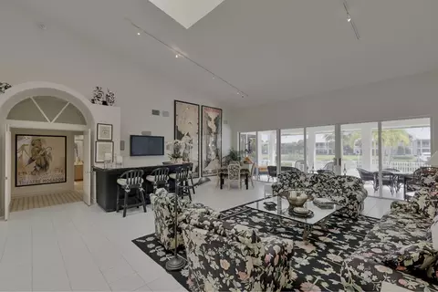 124 Victory Dr, Jupiter, FL 33477 photo 3
